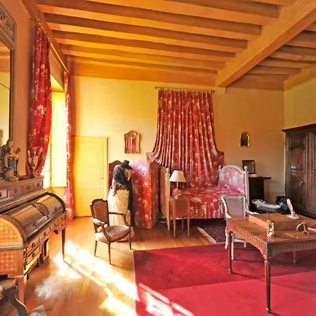 Chateau Du Riau